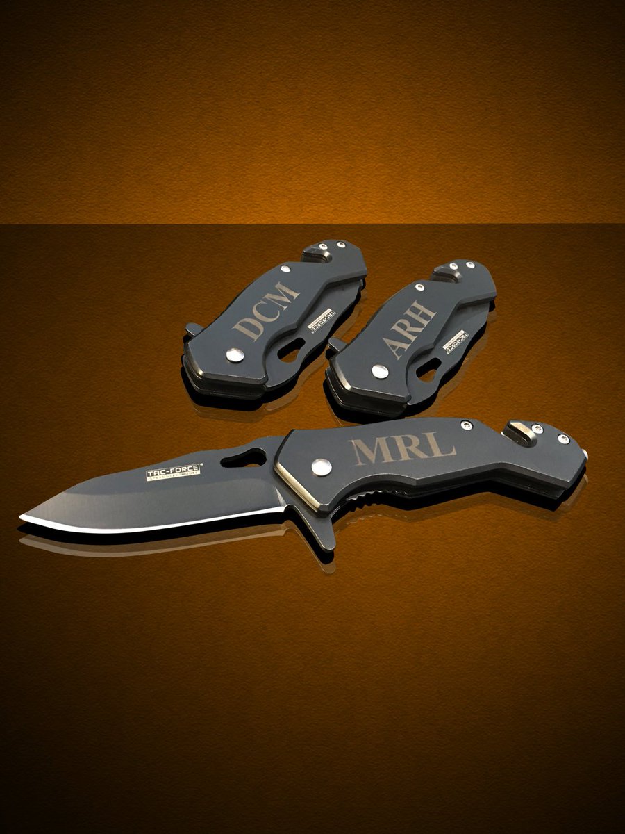 WeddingWidget's tweet photo. 2 Personalized Knifes - 2 Groomsmen engraved gifts - Usher &amp; … https://t.co/DypAdp9R5x #weddingwidget #GroomsmenGift https://t.co/bPB9Rw7XyW