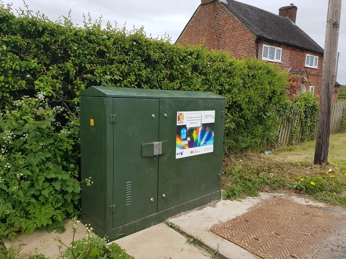 GigafastStaffs's tweet photo. The team were out &amp; about in #Marchington &amp; #Fauld Ind. Estate last week letting residents &amp; businesses know superfast broadband has arrived https://t.co/nmZYwbULb2