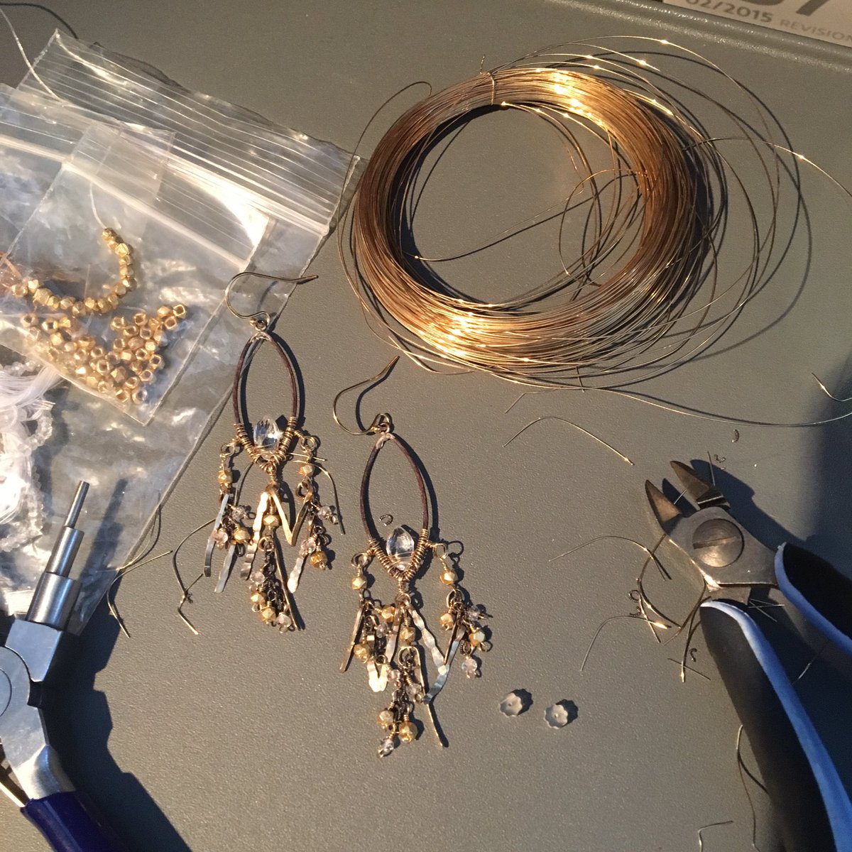 UrbanPosh's tweet photo. Designing on the plane.. any thoughts on this style, everyone? #jewelry #jewelrydesign #urbanposh #goldearrings #design https://t.co/99kroPeo5H