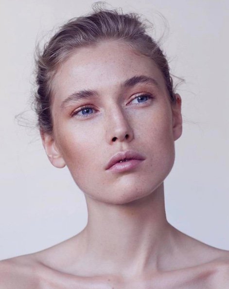 Make-up by <a href="/camilla_hewitt/">Camilla Hewitt</a> for L'Officiel Mada | Photography by Christine Kreiselmaier