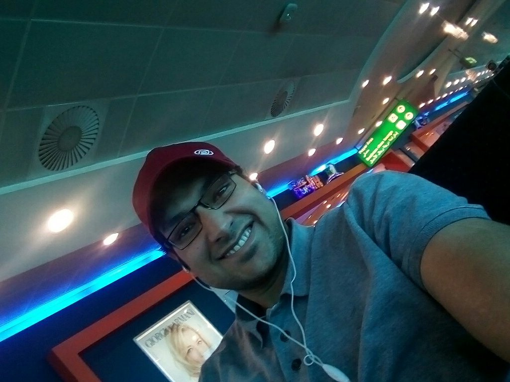 mohammad_amr's tweet photo. Heading to Aswan for the #BEMT  workshops challenge https://t.co/Ppvy6McOgc #NU  #Nile_University with @EN_waelsabry https://t.co/bIsvdi3LXD