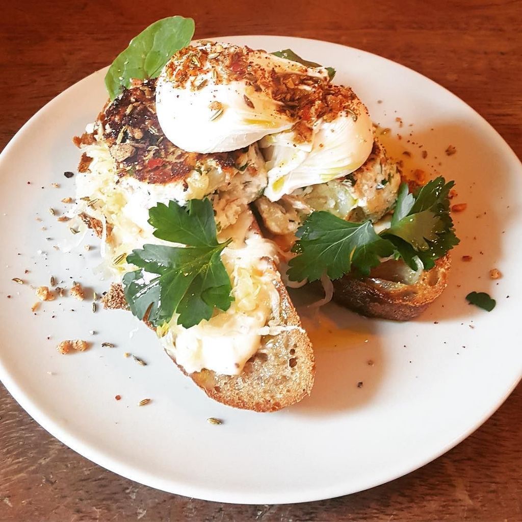 Kicking off this weeks guest slot....
Ham hock &amp; ricotta hash, poached eggs, sauerkraut, mustard aioli and pork sc… ift.tt/2pTcpdn