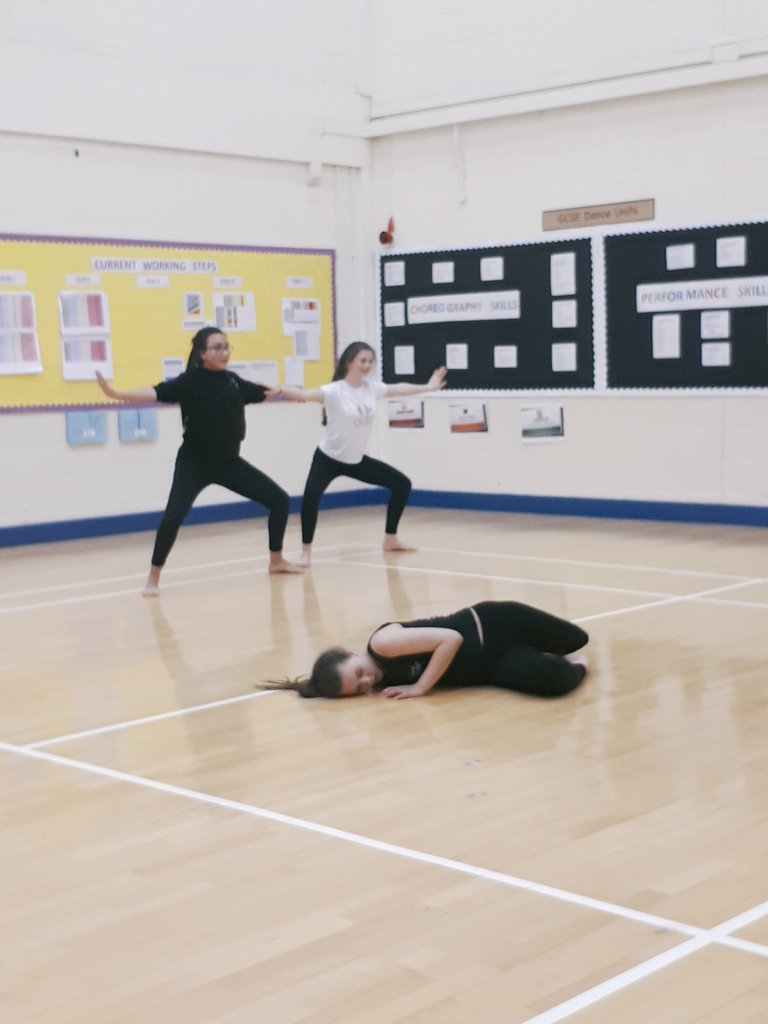 MrsAPreedy's tweet photo. Some more creative work from @OLSJDanceDept #CATWorkshop https://t.co/vzR55jYsm5