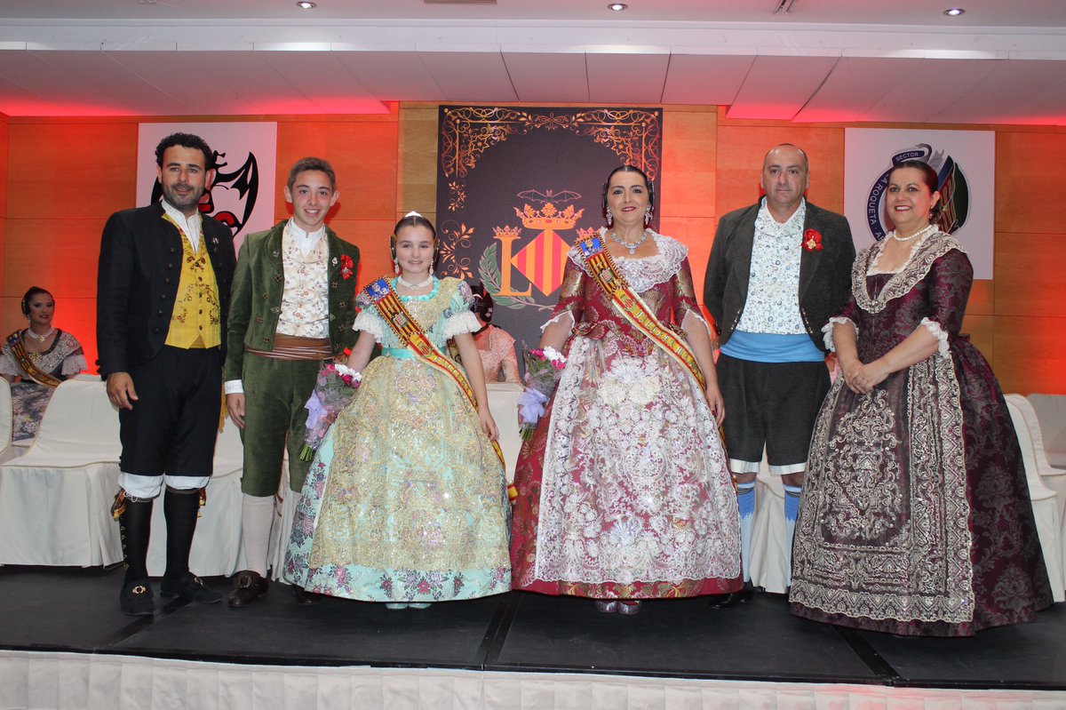 Falla_Segrelles's tweet image. El pasado SÁBADO 6 de mayo se celebró la EXALTACIÓN DE LAS FALLERAS MAYORES de la AFC y el Sector La Roqueta-Arrancapins.