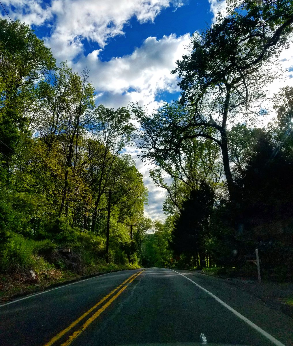 properanomaly's tweet photo. #111
#clearmind #openroad
#anypossibility #incontrol https://t.co/pBSKbgbRhz