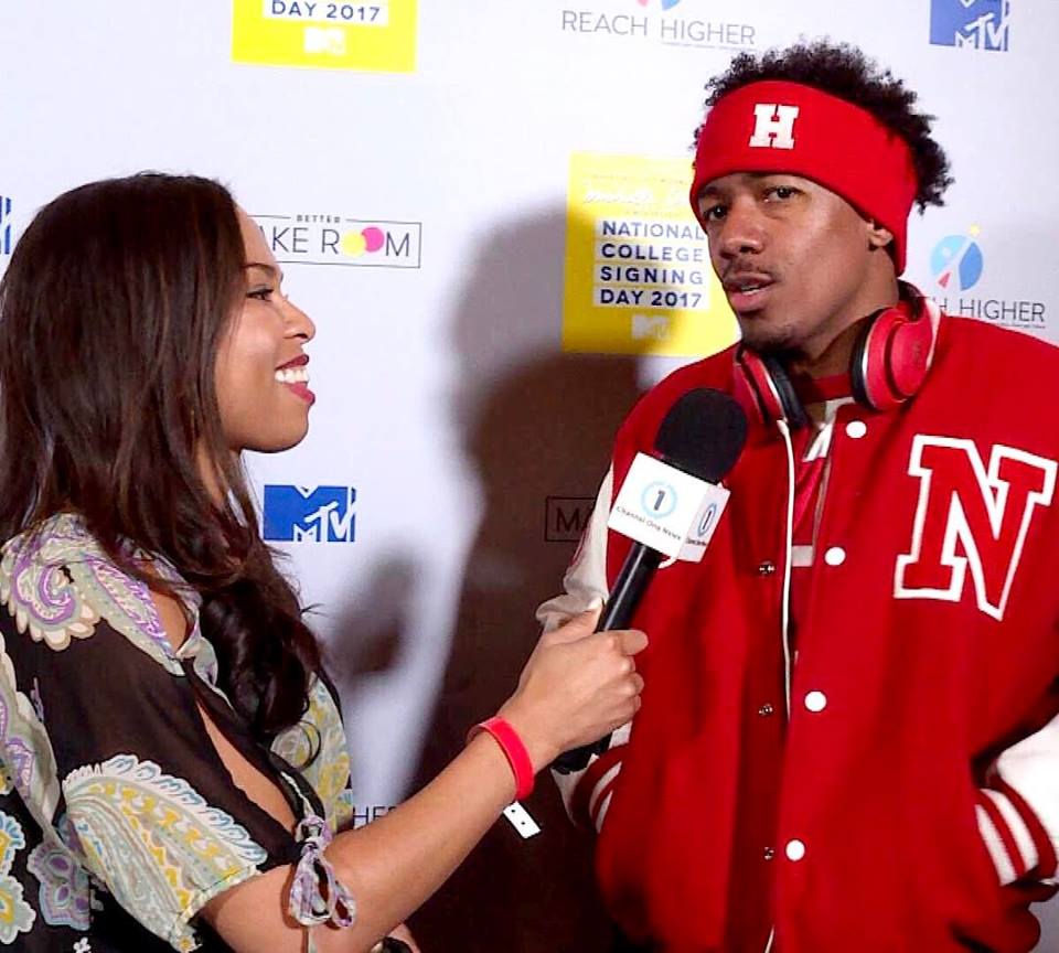 ariellehixson's tweet photo. Today I interview @NickCannon @ #CollegeSigningDay2017! Check it @ChannelOneNews! #collegesigningday #nickcannon #NationalCollegeSigningDay https://t.co/nIyWg3l6a5