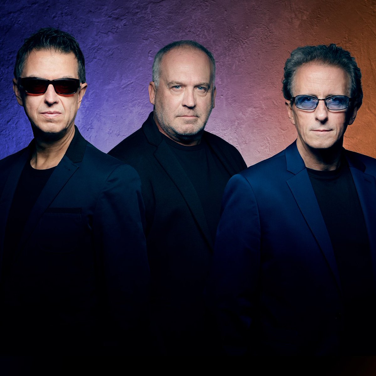 UZEB à la Place Nikitotek de Sherbrooke le 30 août!  Billets en vente le 12 mai à 12h. Présenté par le Granada. theatregranada.com/programmation/…