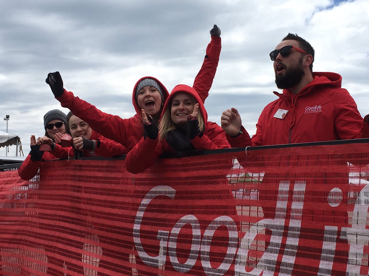 dwyaa's tweet photo. Thanks for the great time in Toronto @GoodLifeFitness can't wait for the summer! 👭👊#GLTM2017 https://t.co/U4RkO6nQUl