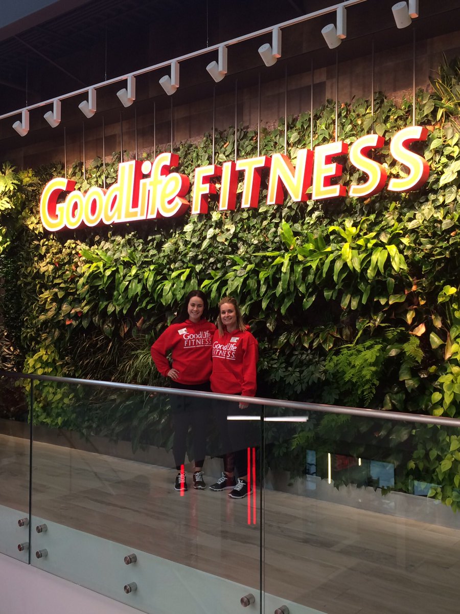 dwyaa's tweet photo. Thanks for the great time in Toronto @GoodLifeFitness can't wait for the summer! 👭👊#GLTM2017 https://t.co/U4RkO6nQUl