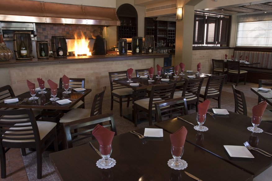 Get your daily breakfast fix with our breakfast buffet at Brasa Restaurant!