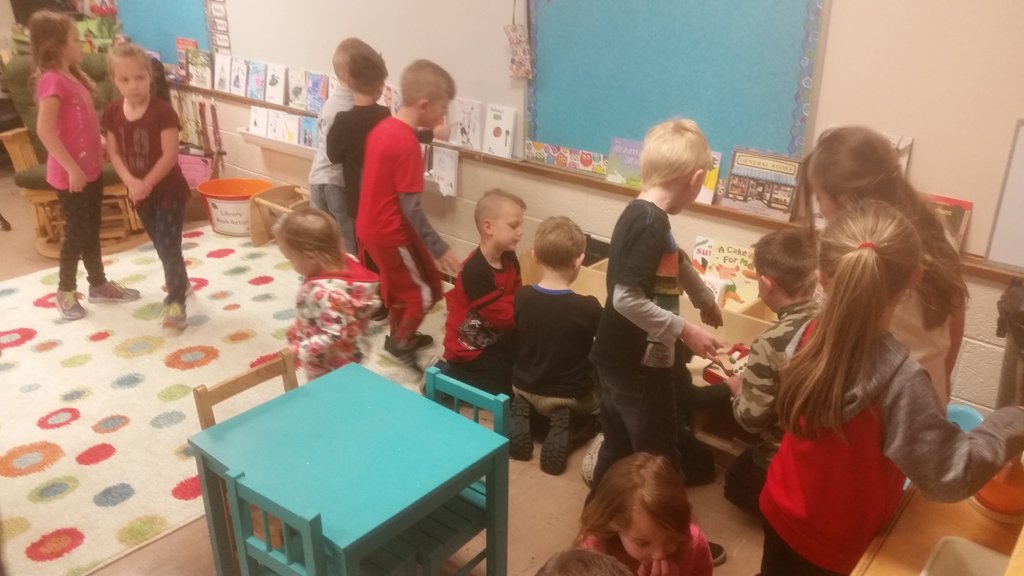 Big thanks to Mellissa Wilson, LISD, and community that helped support Ms. Ford's kindergarten class makeover! Students were excited!