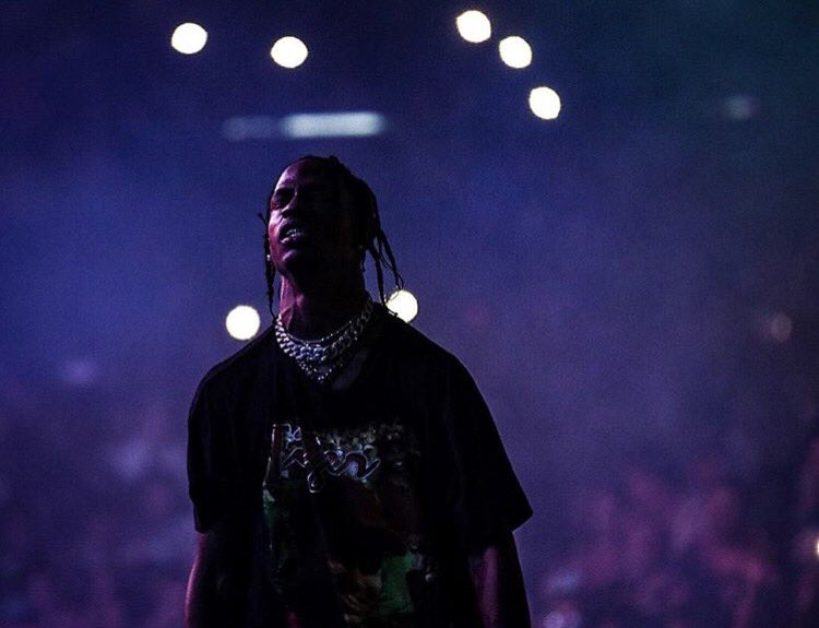 RodeoTheAlbum's tweet photo. Travis Scott at Rolling Loud 2017 🎆 https://t.co/CnlSSJX9r1