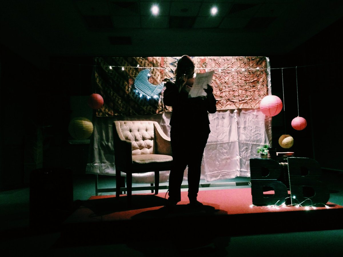 tcpiium's tweet photo. @amiraaisya takes the stage with an open letter to her mother in conjunction with mother's day https://t.co/o98bNmuigg