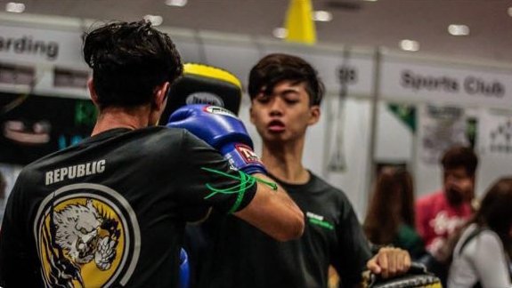RPMuayThai's tweet photo. GUYS!1ST OFFICIAL TRAINING🔥 IS TMR! Bring yr running shoes, water bottle, mouth guard and groin guard (for 👦) Be at E5 by 4.30pm! SEE YA💪🏽👊🏽 https://t.co/Y904iBywht