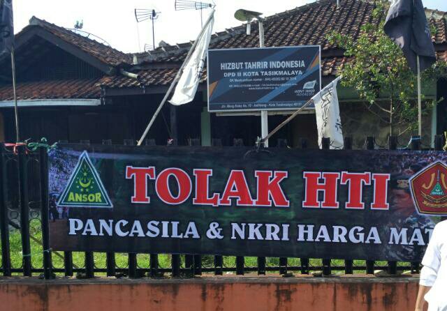 NU_bersatu's tweet image. selamat dan Sukses
Atas pembubaran HTI

HIZBUT TAHRIR INDONESIA 

#IndonesiaGaButuhHTI