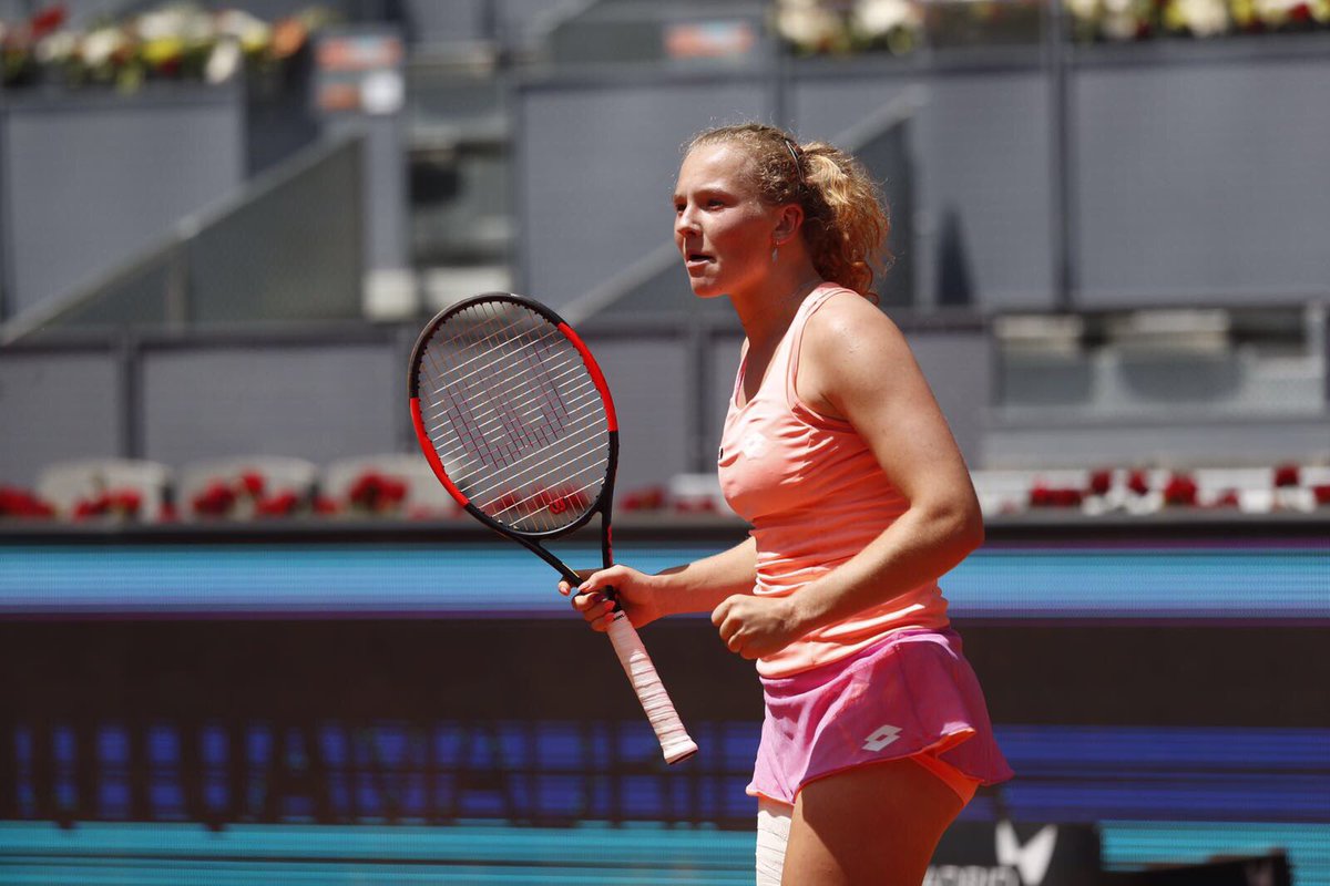 KATERINA SINIAKOVA - Página 2 C_TmJVDXUAINyfW