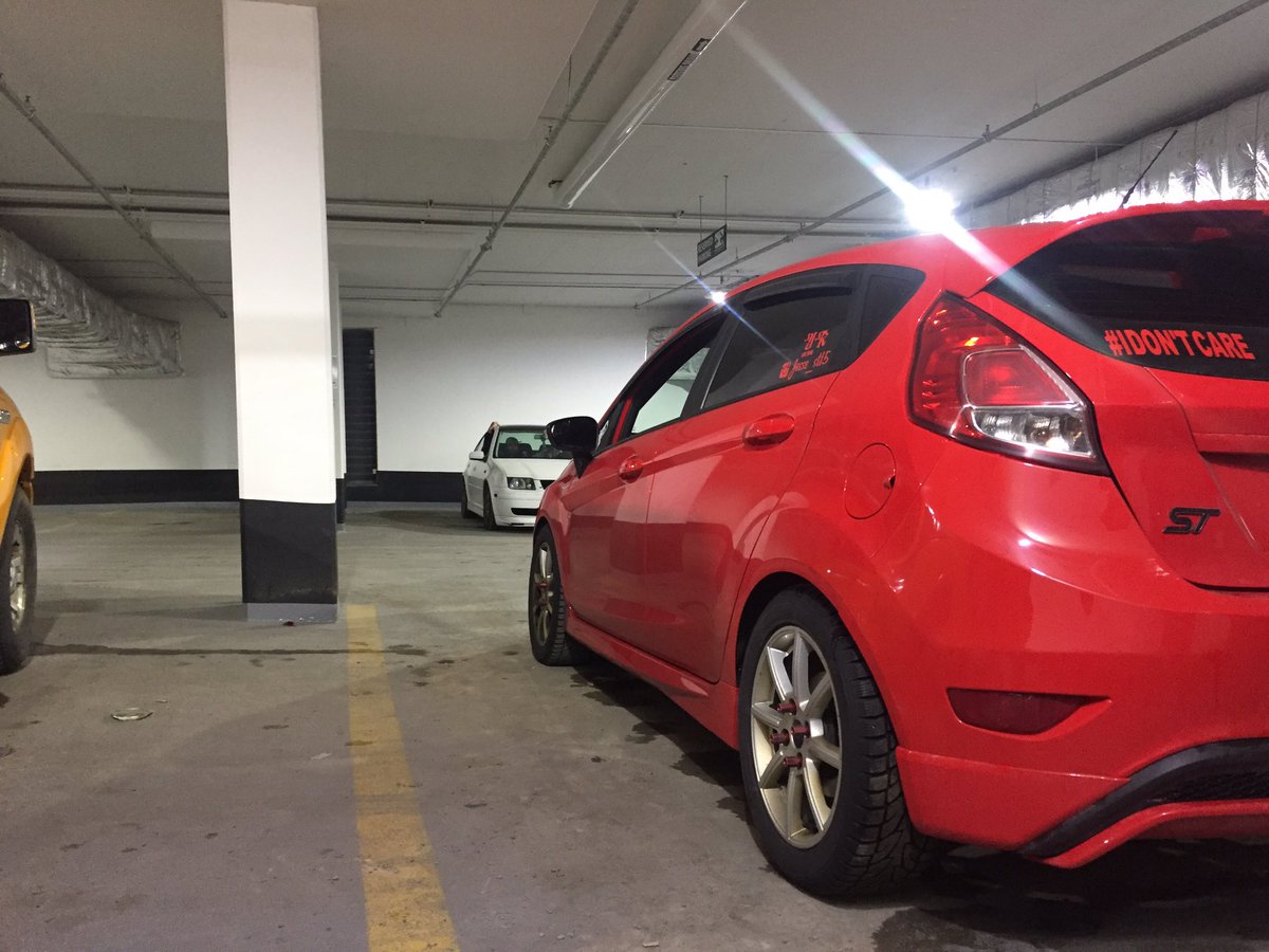 Unique_rydes's tweet photo. Cars are our life #fiestast #jetta #slammed #ford #Volkswagen 
Fiestas IG:jesse_st15
Jettas IG:mkiv_spenny https://t.co/B3wm47KDOi