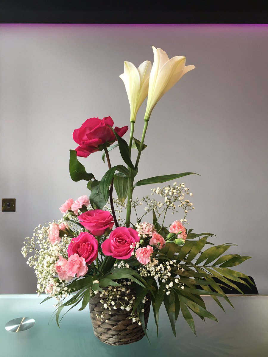 MassageNcl's tweet photo. Woo hoo first time make it real flowers. So happy https://t.co/vcv38UFQly