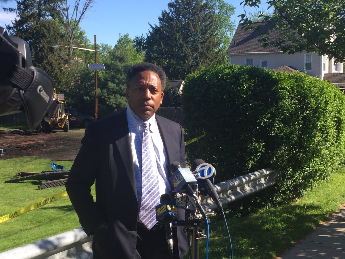 #njmorningshow #Linden Mayor says 2 juveniles in custody for playground fire.  Updates <a href="/News12NJ/">News12NJ</a>