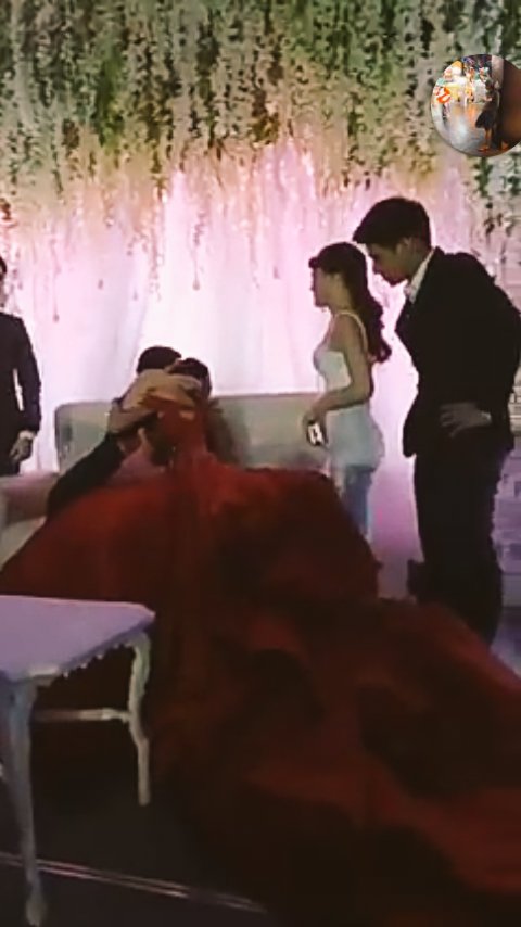 backoffbitchezz's tweet photo. diz made me cry.. huhu I love u @jinri_88 thank u for loving maymay..
#MayMayGlamorousAt20 https://t.co/ASlZ0Uxha8