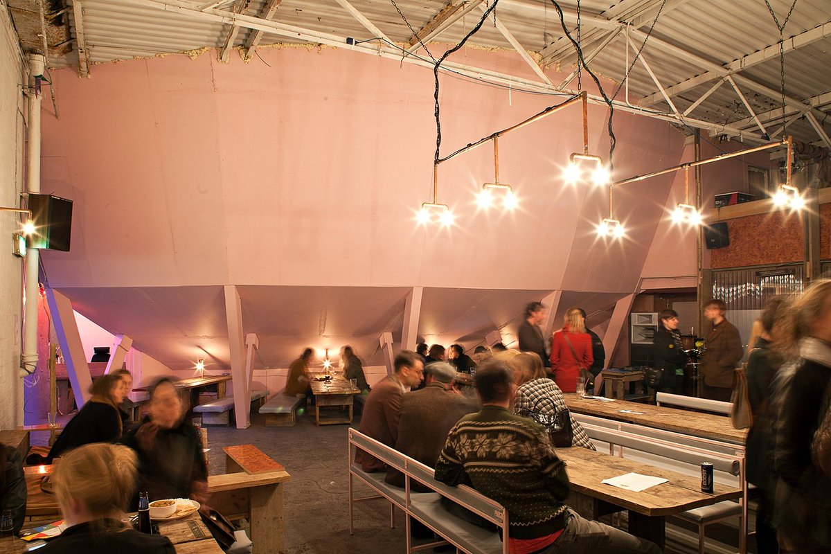 Easiest way to a #millenialpink building, <a href="/guardiancities/">Guardian Cities</a>? Uncovered fire-rated plasterboard like <a href="/theyardtheatre/">The Yard</a>.
instagram.com/p/BT1TSU9jggb/