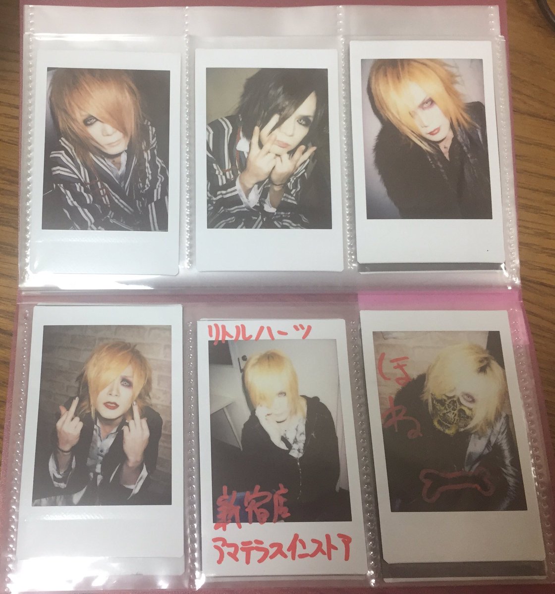 31mrOg's tweet photo. こちら、IGGYロアさんじょーさんチェキお譲りします。交換の場合はリュカさんでお願いします。
#IGGY
#チェキ https://t.co/6GOBUUCB8l