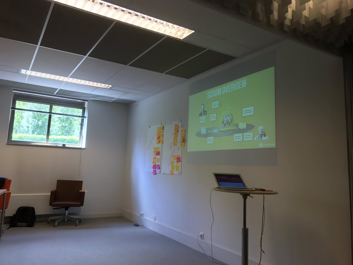 martine_lecock's tweet photo. Dag 1 vd opleiding tot Product Owner Scrum @vodw door #zilverlijn : niet mensen naar werk brengen maar werk naar de mensen https://t.co/POzMCrhjEc