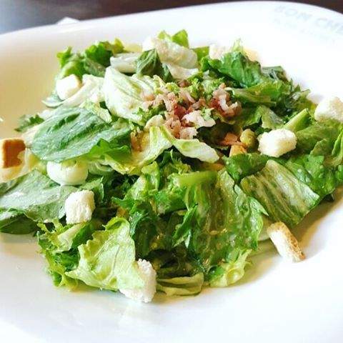 rbhyta's tweet photo. Feta Cheese Salad #VVIP_Classy @DP_BISTRO #saladbowl #dinner @maximusordega https://t.co/gULfvoYGzS