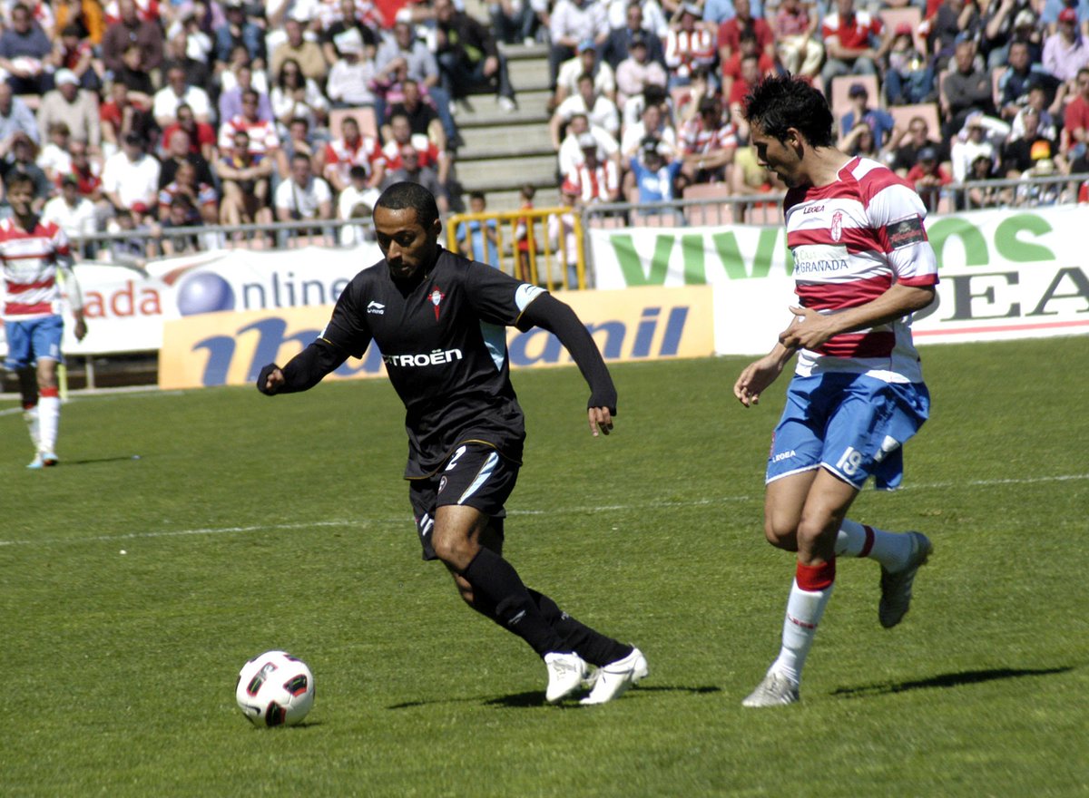 GoldeAbreu's tweet photo. Hoy a partir de las 20:00 en el facebook de @lavozdegalicia recordaremos a dos jugadores que llegaron a Galicia desde UK: Donowa e Ikechi https://t.co/tUOsnIGFKJ
