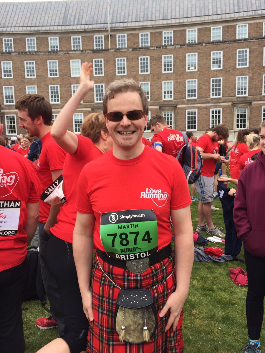 Toneandcontrol's tweet photo. What an absolutely awesome day. There were red t shirts everywhere Great effort #loverunning https://t.co/dJ6KLVwZPh