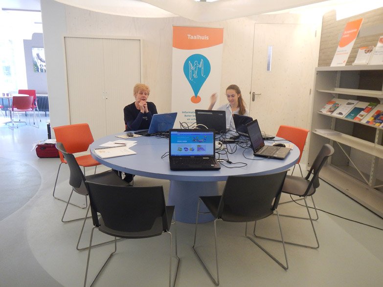 CoderDojoW's tweet image. Zaterdag 6 mei konden kinderen weer in bibliotheek Woerden terecht om kennis te maken met programmeren. De begeleiders zaten al vroeg klaar!