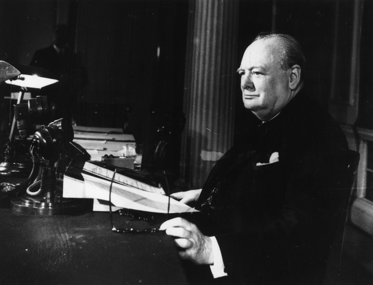 Churchill019295's tweet photo. I win the Nobel Prize in literature in 1953. https://t.co/ysY2ZckGVi