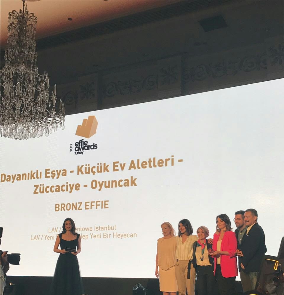 LAV - 'Yeni Bir Cam Hep Yeni Bir Heyecan Kampanyamız' ile Bronz Effie kazandık! #EffieTR2017 #mullenloweistanbul