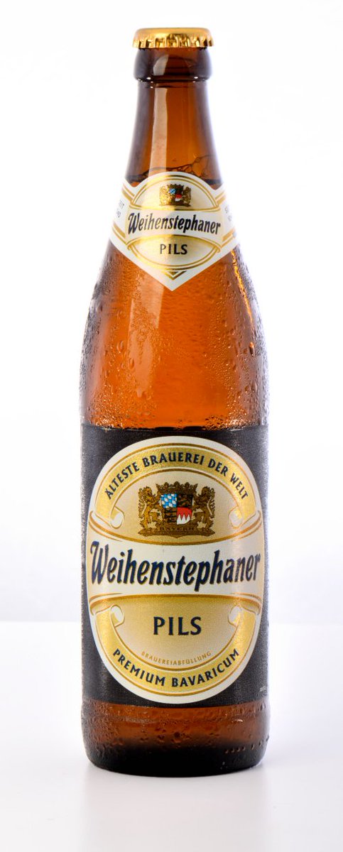 PerthLightAU's tweet photo. beer bottle studio image https://t.co/BaJB1FyFMU