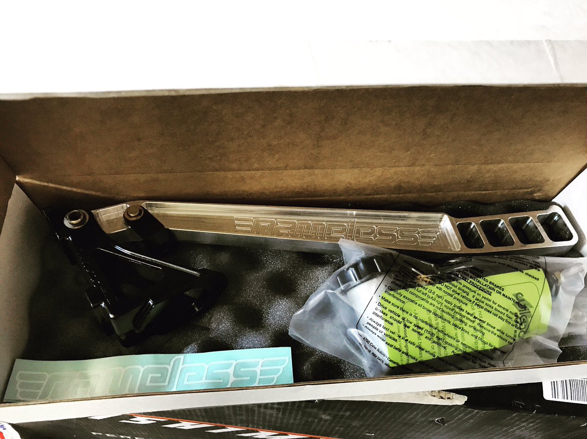 SLAP_Train's tweet photo. Sneak Peak At This Years Build!! #namelessperformance #hydroebrake Project Car Reveal This Week !! ππ₯π https://t.co/ZziwSCQjMK