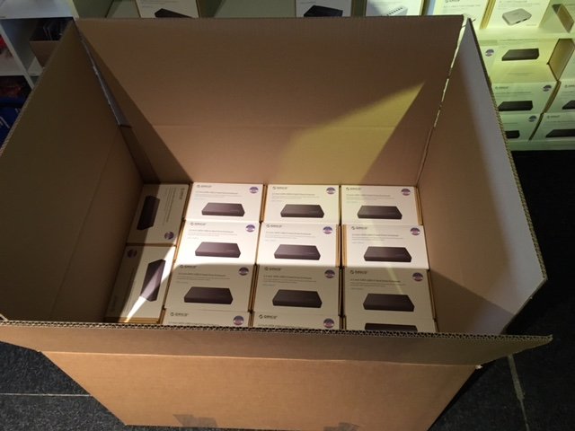 ORICO_nl's tweet photo. Weer een pakketje onderweg. Voor 16.00u besteld en betaald is de volgende dag geleverd*
#Orico #retail #harde_schijf_behuizing #verzending https://t.co/0mt5mDrNqh
