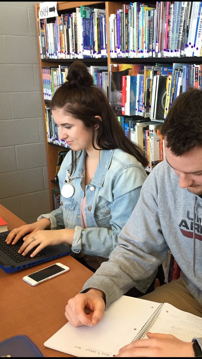 MegandHaley's tweet photo. seniors hard at work or hardly working #VOTEMEGANDHALEY https://t.co/ZYBdaxfRHJ