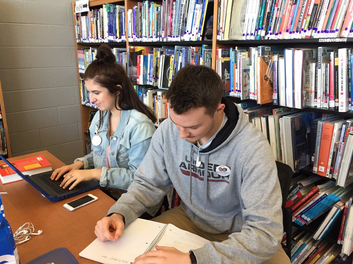 MegandHaley's tweet photo. seniors hard at work or hardly working #VOTEMEGANDHALEY https://t.co/ZYBdaxfRHJ