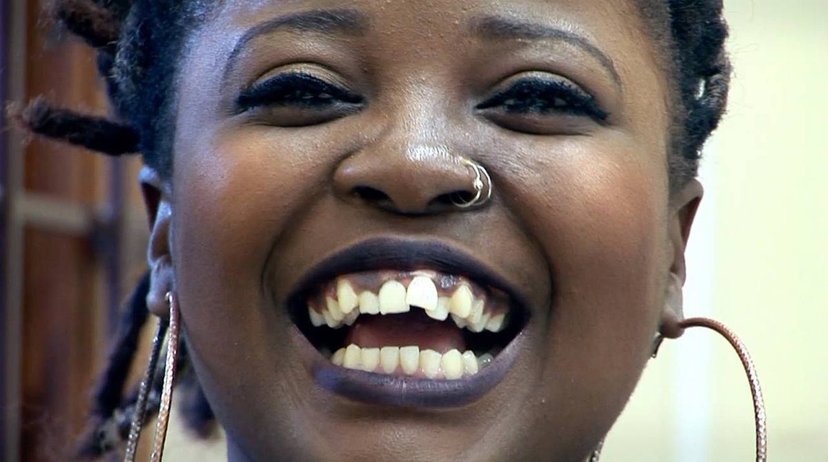 goedehooponline's tweet photo. Waar zijn studenten in Zuid-Afrika zo boos over? Bekijk de webserie 'De vele gezichten van Zuid-Afrika' https://t.co/ufI7Tn6fYs #feesmusfall https://t.co/ux7aZ17un0