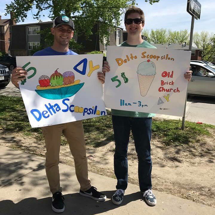 The men of <a href="/IowaDU/">Iowa Delta Upsilon</a> brought on the summer vibes for their fellow students with Delta Scoopsilon, while raising money for GSI! 🤤🍦