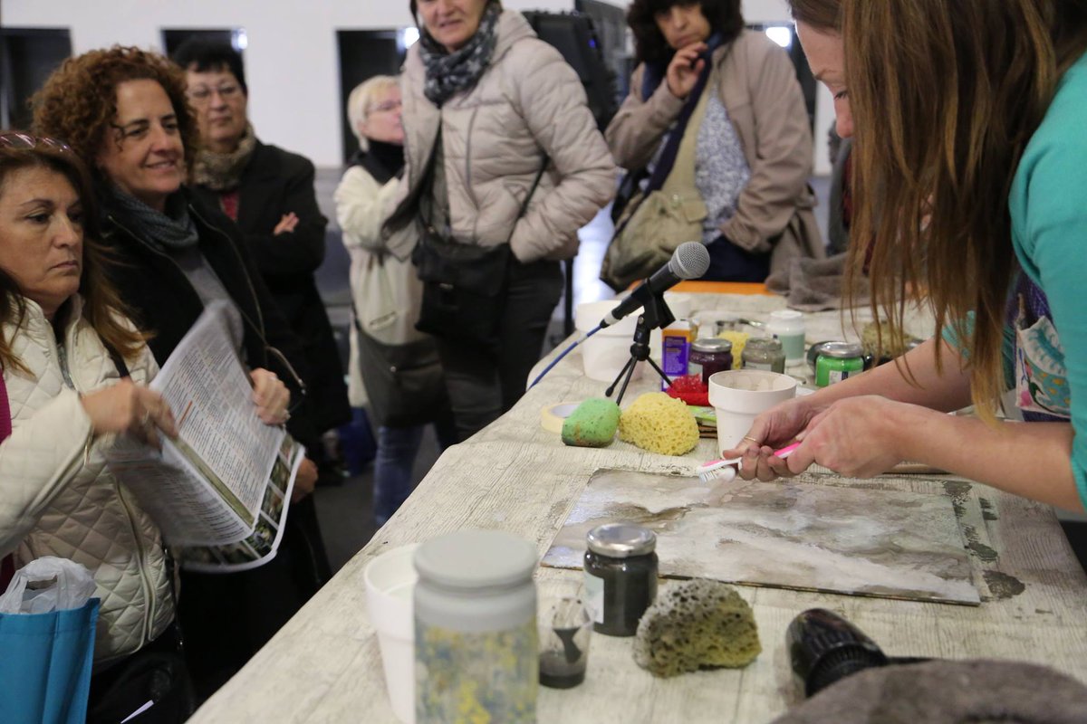 HMFbcn's tweet image. Les Masterclass s'han de poder gaudir de ben a prop! 👁👁Demostracions, xerrades, consells... 😍 Ho recordeu?