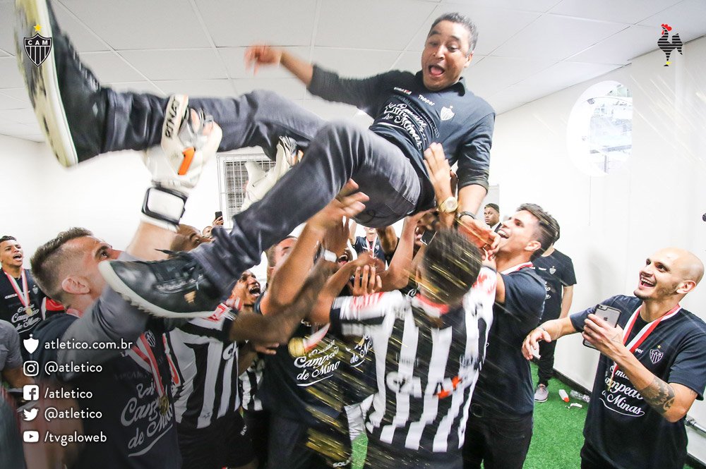 Atletico's tweet photo. É CAMpeão! Confira o álbum com as melhores fotos da finalíssima do Campeonato Mineiro: https://t.co/cO8nseeyJB  Vamos, #Galo! https://t.co/649nVDgi4u