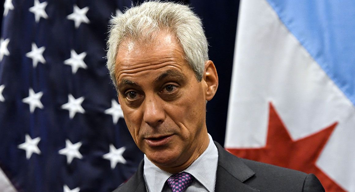 ClimateCentral's tweet photo. Chicago mayor Emanuel posts EPA’s deleted climate change page https://t.co/XsLofCc0Ec via @politico https://t.co/KYRQaPjJr4