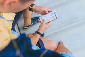TAAKTIC's tweet photo. Usages du mobile en magasin physique.
#UX #Mobile #chiffres #user #webinstore https://t.co/qiJE3Sak9q https://t.co/Qa5P1PcasO