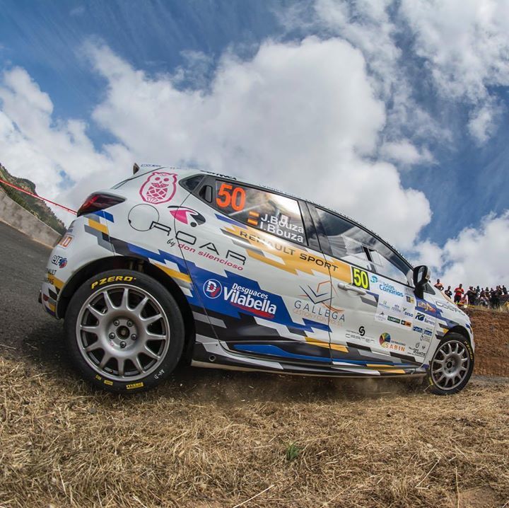trsracingteam's tweet photo. #trsracingteam #javierbouza7 #ivanbouza #renaultespaña #renaultsport #enterthezone #grupocaeiro #gadegescon #c4bic… https://t.co/VTFHR6Qm26 https://t.co/B0Yztz8KCD