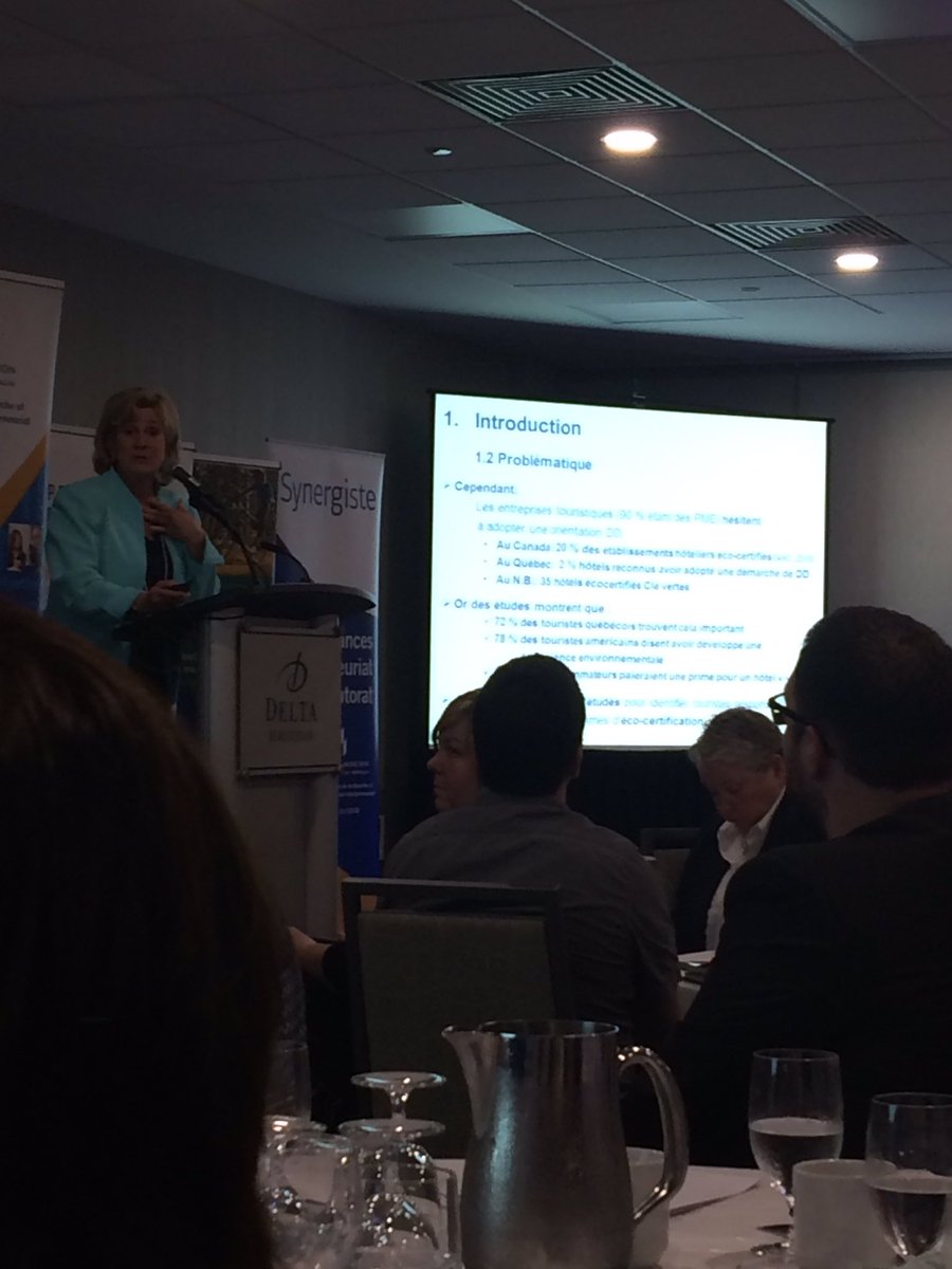 Mich0n's tweet photo. Madame Brigitte Prud'homme nous parle de tourisme durable. @umoncton #ITNB #developpementdurable https://t.co/0FfWmcjQAS