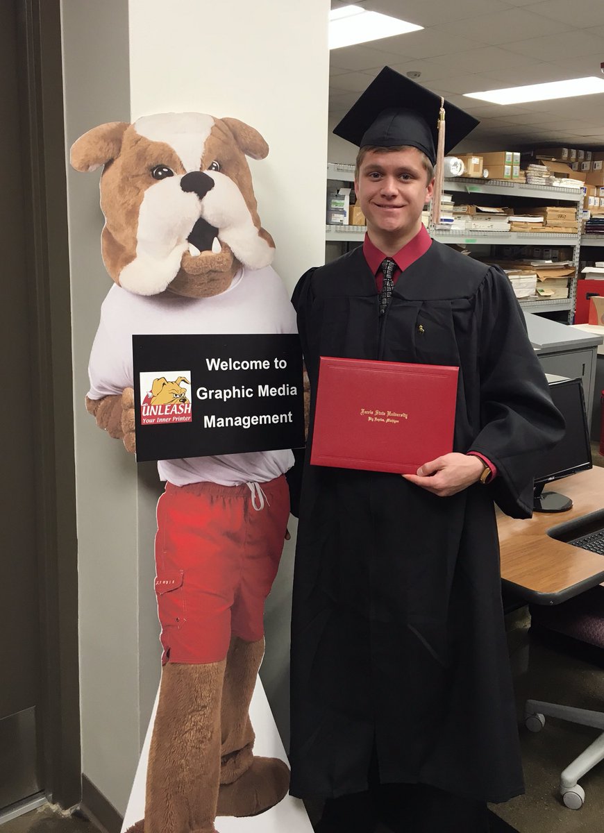 SPC_Print's tweet photo. Congratulations to our new @FerrisState graduate! Dalton is a former SPC intern and will join our team full-time next month 🎓 https://t.co/JRilX1oL3p