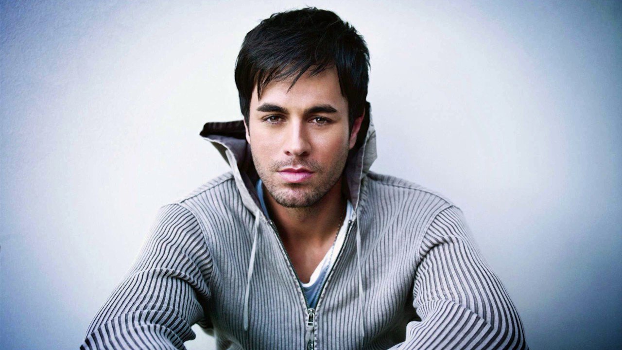 Even though he doesn\t seem to age, Happy 42nd Birthday to Enrique Iglesias!
He\s touring with Pitbull this summer! 