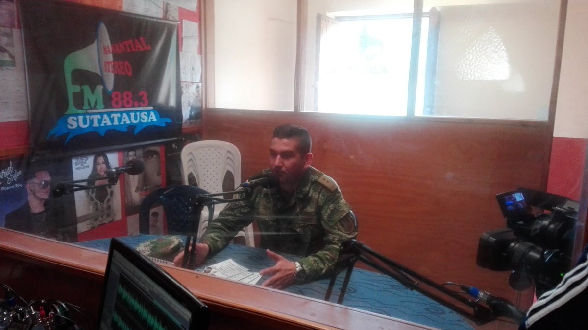 JavieRuizGomez's tweet image. #Sutatausa Hoy en la radio con nuestro @COL_EJERCITO #Multimisión compartiendo información para la comunidad #Incorporaciones