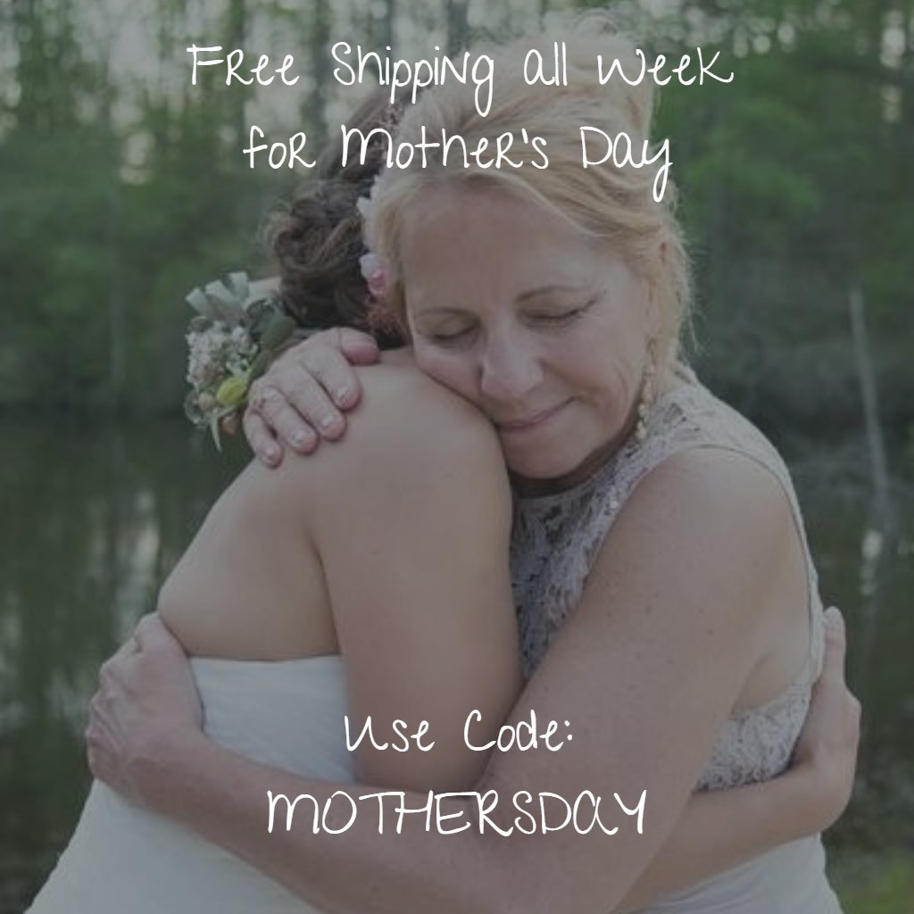 Expressedi's tweet image. Appreciate her? Show her. Take advantage of our free shipping all week for the perfect gift for the perfect mom. #mothersdaygifts #Bestmom